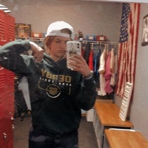 Meet your Posher, Reese